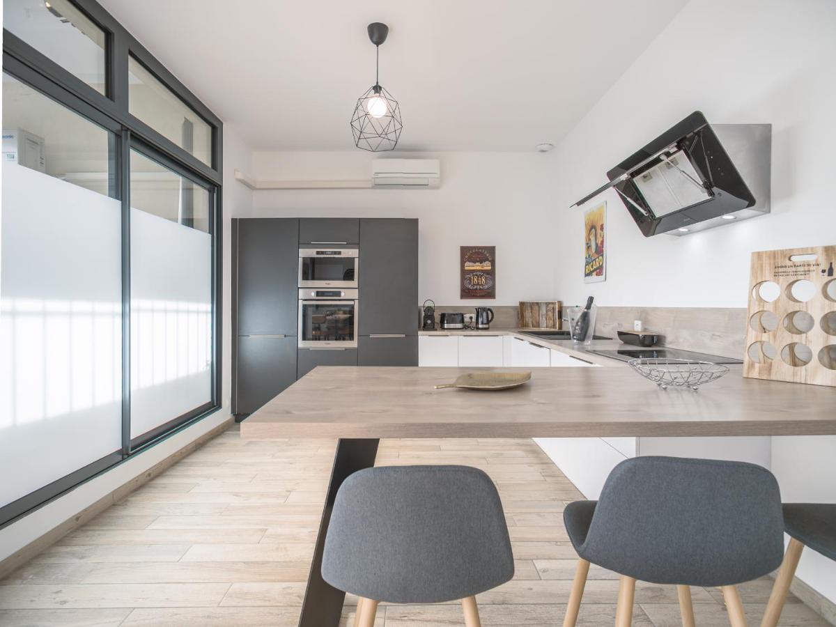 トロワLoft Courtalon - Haut Standing - Patio - Parking Privesアパートメント エクステリア 写真